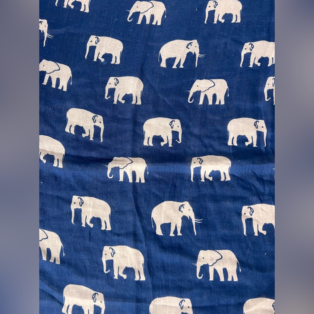Elephant scarf - Picture 4 of 5
